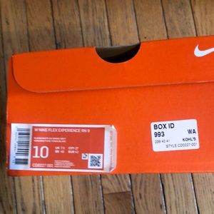 Women’s Nike Flex Experience Size 9/10